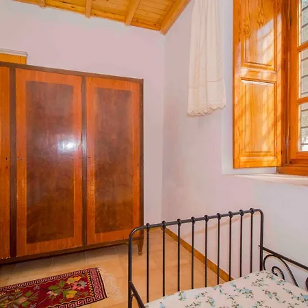 Lejlighed Liotrivi House