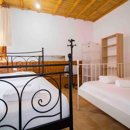 Liotrivi House Leonídion